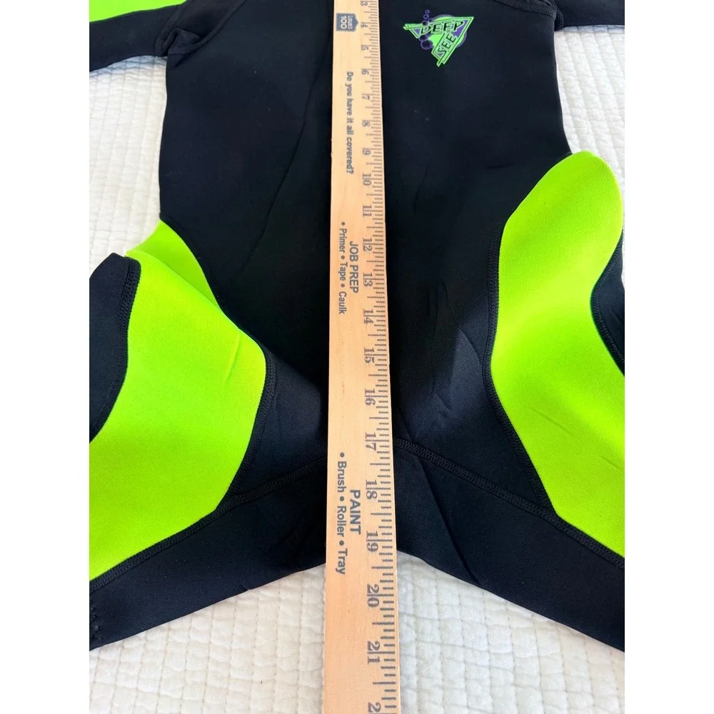 Deep See Kids Wetsuit Size M Shorty 2mm Neoprene Black Neon Green Snorkel Surf